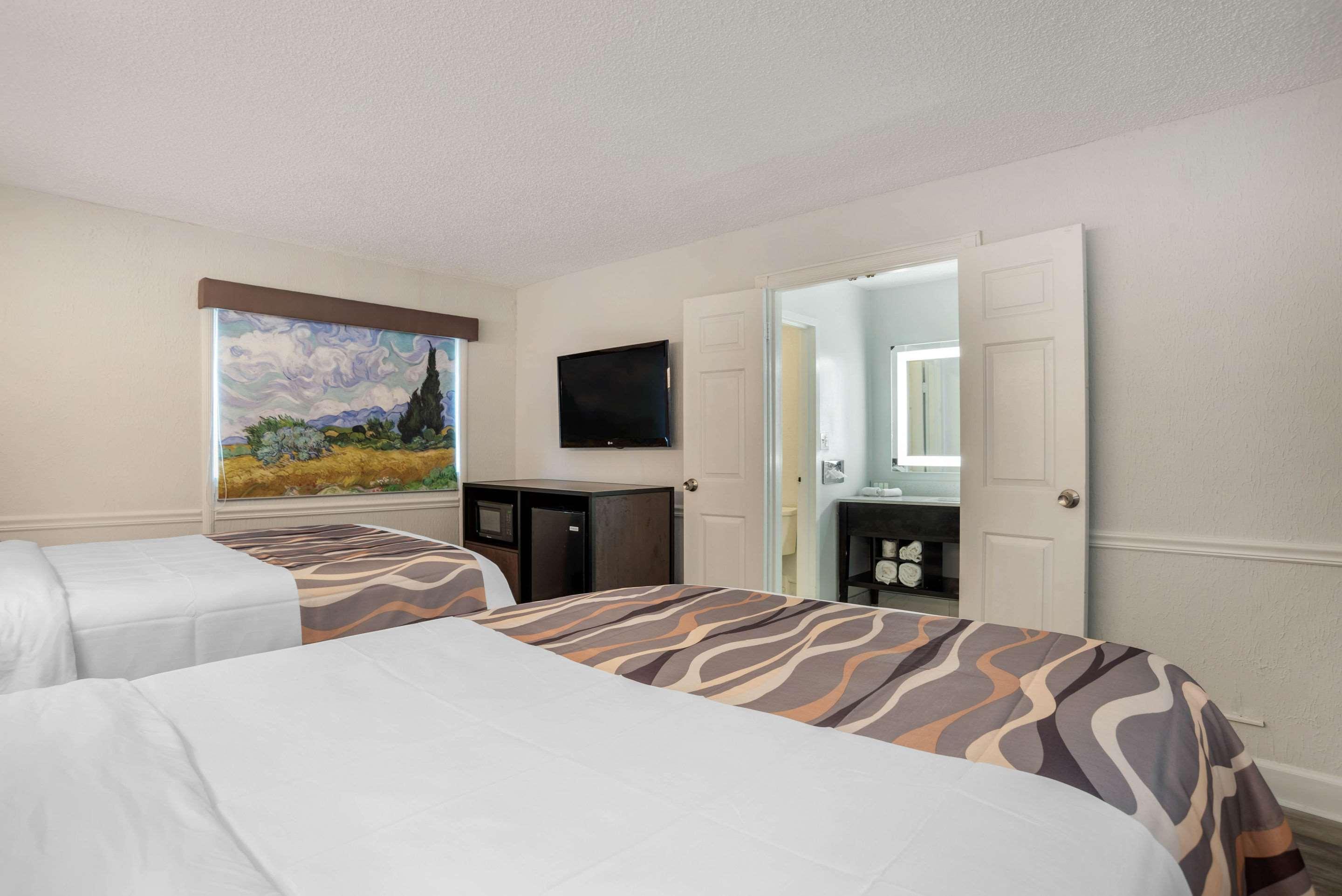 Baymont By Wyndham Montgomery Al Экстерьер фото
