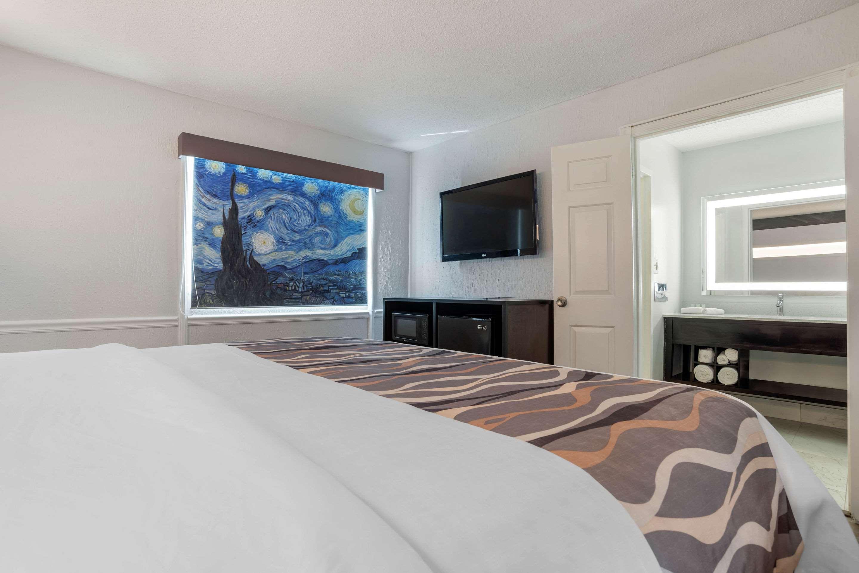 Baymont By Wyndham Montgomery Al Экстерьер фото