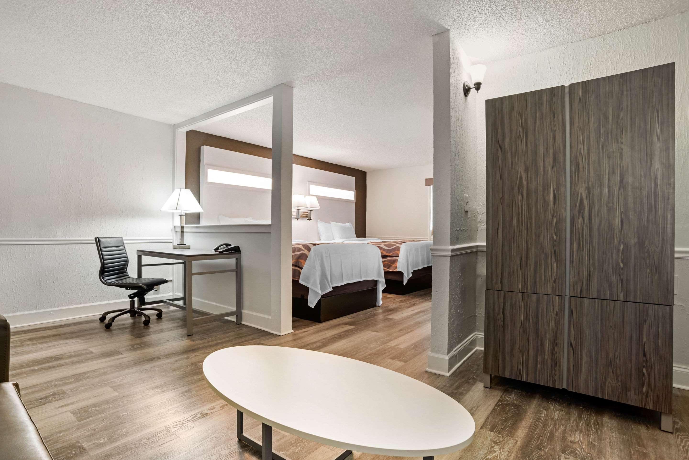 Baymont By Wyndham Montgomery Al Экстерьер фото