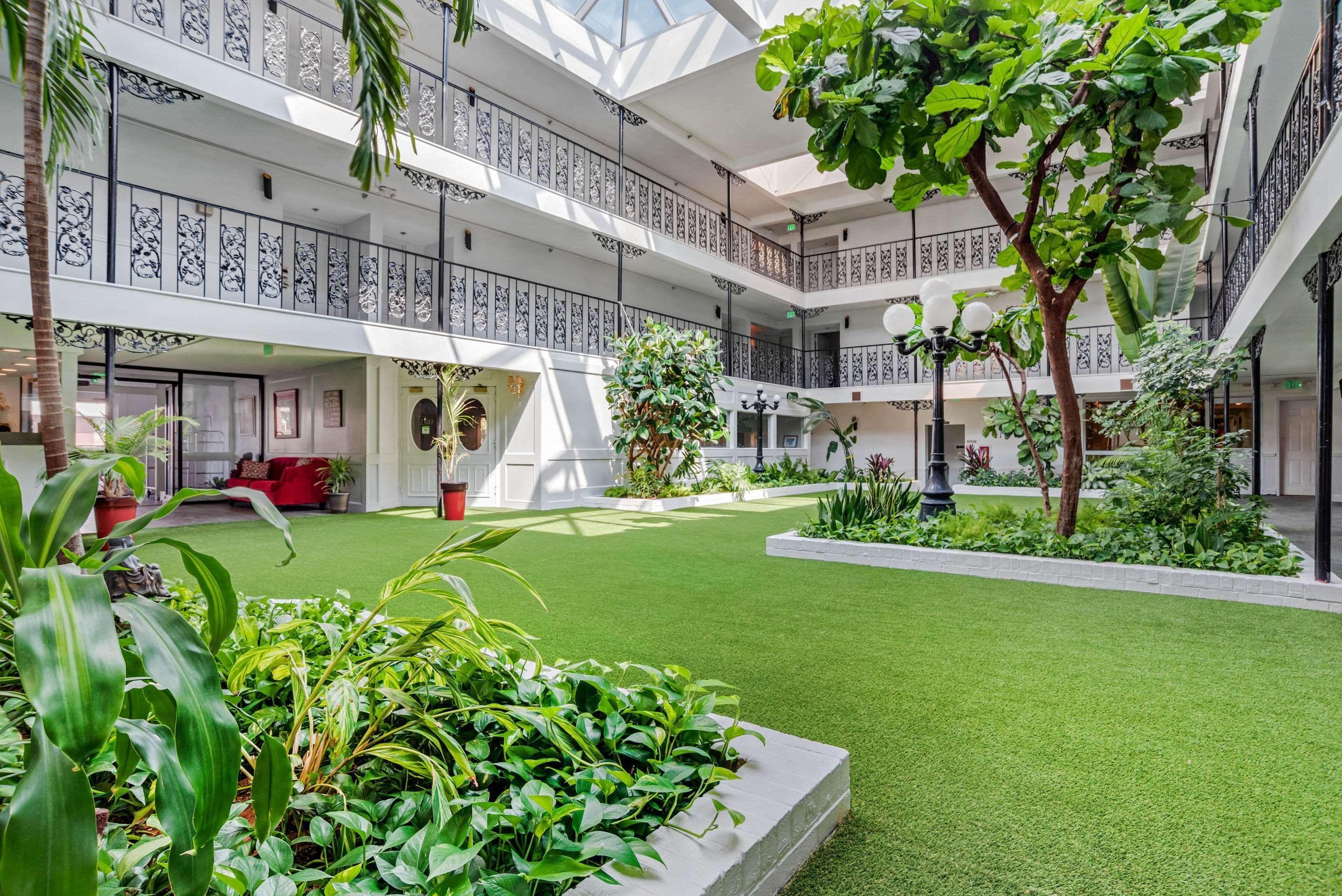 Baymont By Wyndham Montgomery Al Экстерьер фото